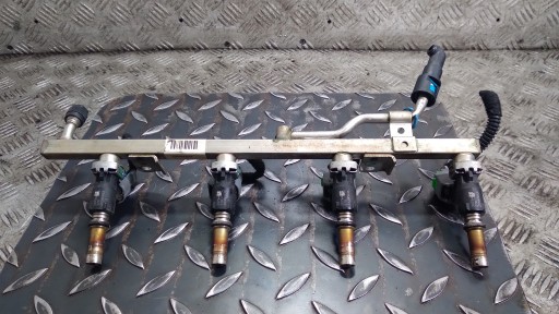 Rampe injection OPEL ASTRA H 1.6 55559375