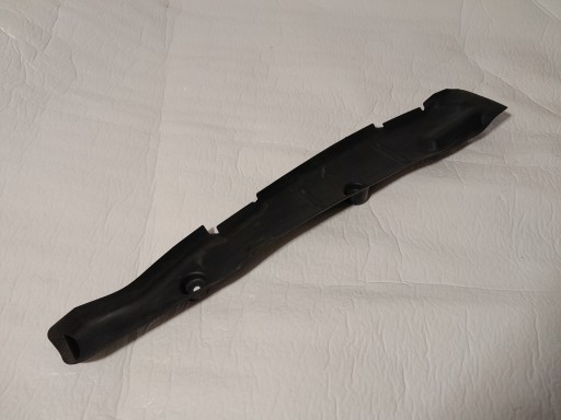 AUDI A4 B9 hangszigetelő sárvédöt bal 8W0821111