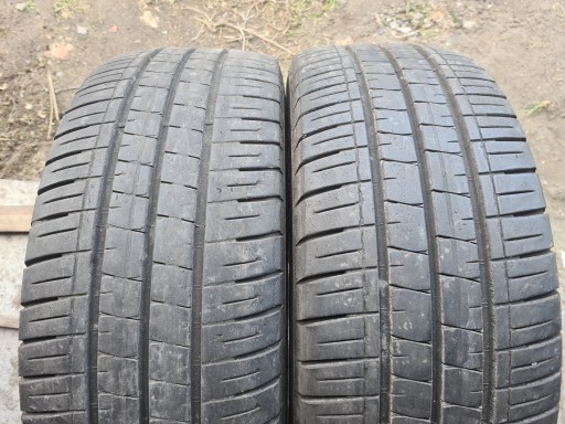 Красиві літні шини 225 / 55R17C VREDESTEIN 2022R