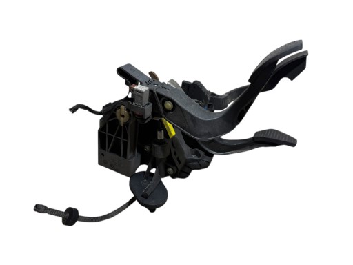 pedala kvačila kočnice gas potenciometar pedale 55703354 BZ OPEL CORSA D
