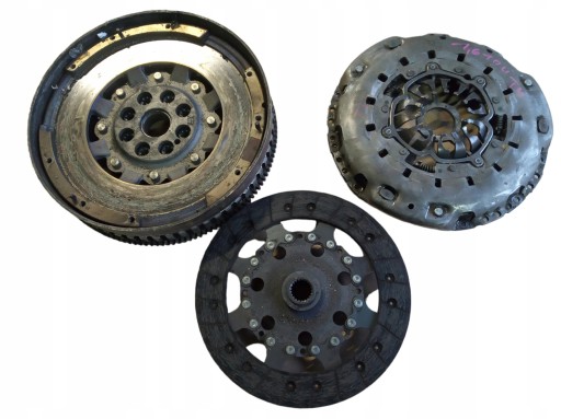 NISSAN X-TRAIL T32 1.6 DCI wheel flywheel clutch