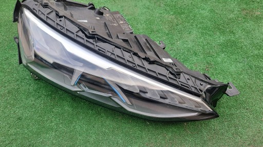 4J3.941.086 - Audi e-tron GT RS 4J3 Повна світлодіодна передня лампа