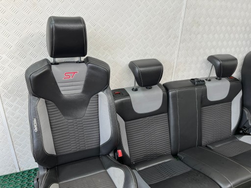 FORD FOCUS MK3 LIFT 14-18 ST Sitze Seiten Armlehne KPL RECARO
