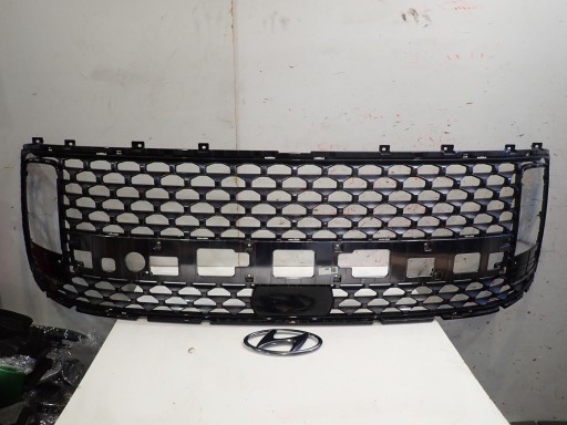 Решітка HYUNDAI STARIA 2021 - 86352-GG706