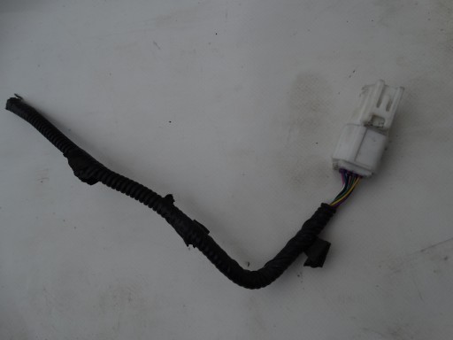 A82824-60460 - Разъем куб разъем для TOYOTA AURIS II E18