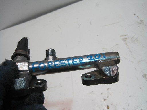 Rampe injection SUBARU FORESTER V 2.0i