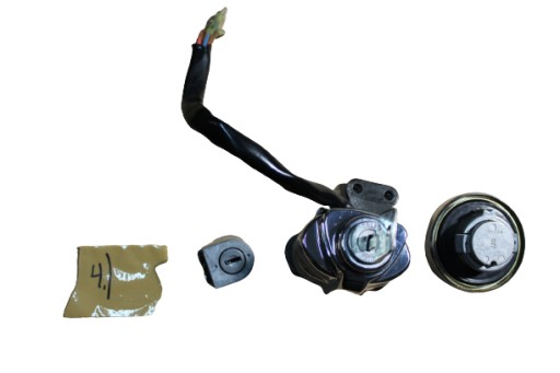 VTX1300.STACYJKA - VTX 1300 VT 03-КЛЮЧ ЗАЖИГАНИЯ ЗАЛИВНАЯ ПРОБКА ЗАМОК КЛЮЧ