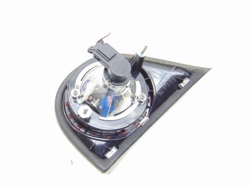 Feux phare Gauche Arrière Arrière du capot VW GOLF V 5 R32 3D HB 1K6945093L