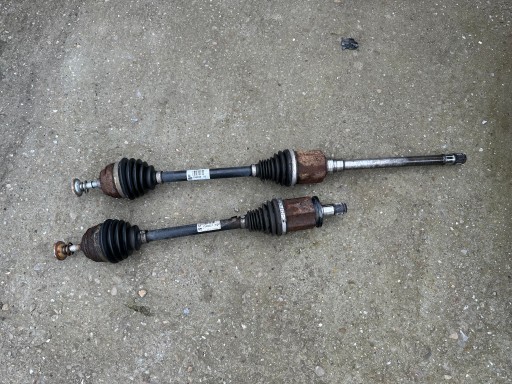 BMW F25 X3 полуось передний правый длинный 7598028