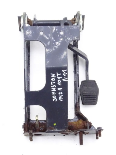 JOHNSTON_CX200_C50_PEDAŁ_HAMULCA - Джонстон CX200 C50 педаль гальма