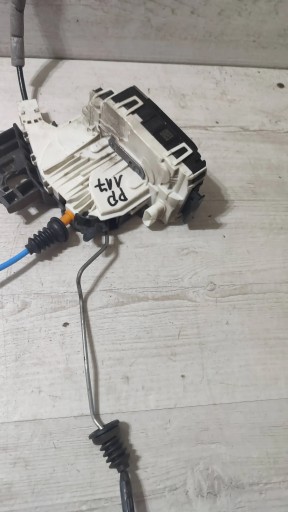 Mercedes-Benz CLA W117 14r. 2.2cdi front side right lock door