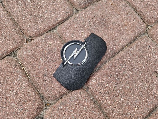 logo emblemat of the steering wheel wheel airbag Opel Insignia B