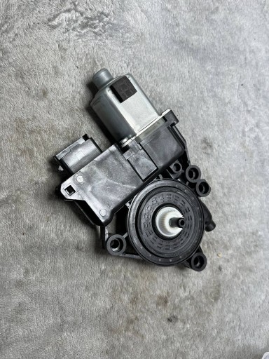 mini motor of the lowering windows left rear part KIA XCEED 83450-J7020 !J