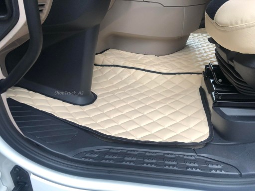 СТЕГАНЫЕ КОВРИКИ DAF XG/ XG + С 2021 ФОТ.АМОРТИЗАЦИЯ