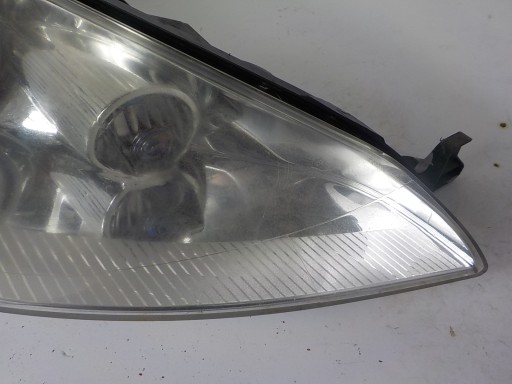 PEUGEOT 407 COUPE XENON light right front front UK