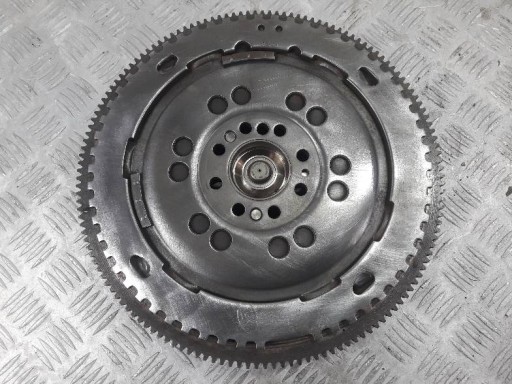 ДВУХМАССОВОЕ колесо MERCEDES W202 A6110301405