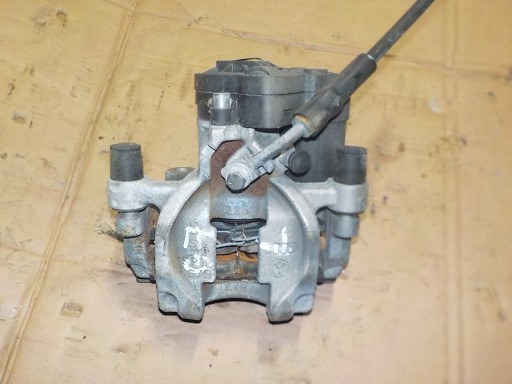 ГАЛЬМІВНИЙ СУПОРТ ЗАДНІЙ ЛІВИЙ GOLF VII