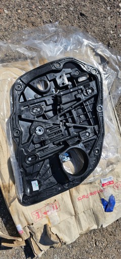 82471-2T500 Стеклоподъемник Киа Оптима левый