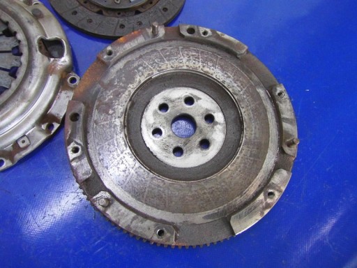 disco 7MM di pressione CUSCINETTO TENDICINGHIA 1.8 16V MAZDA 6 5 MPV BENZ