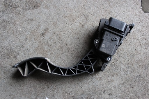 4M51-9F836-AG - VOLVO V50 S40 04-.. 2.0 D ПЕДАЛЬ ГАЗА ПОТЕНЦИОМЕТРА