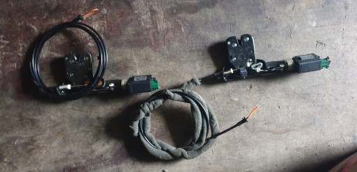 lock bonnet rope AUDI TT 99- 8N0827505A