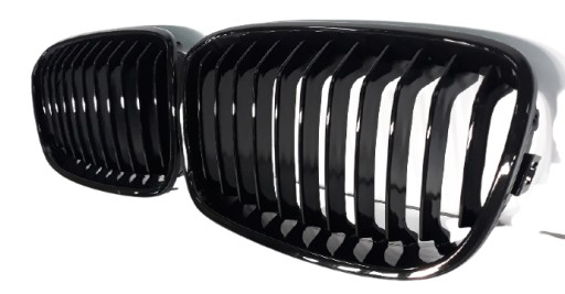 A5302 - BMW1 F20 11 - почка манекен тюнинг черный глянец P + L