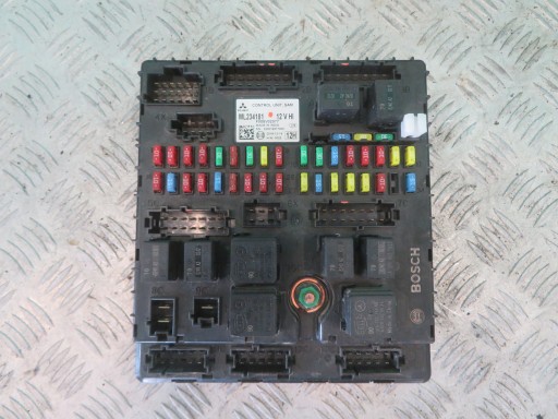 compartment of fuses MITSUBISHI CANTER 3.0 20R ML234181