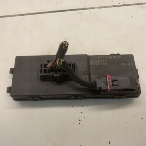 773541283 - Модуль контролера кришки багажника vw t-roc 2ga 18r