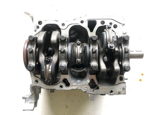 TOYOTA YARIS CROSS 1.5 HYBRYDA M15A XM15A-P92G engine BLOK crank piston