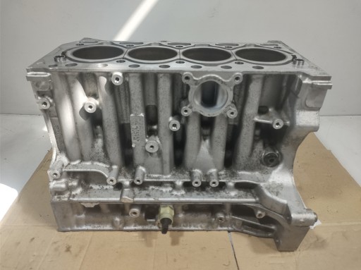 VOLVO V40 1.5 T3 - БЛОК ДВИГАТЕЛЯ B4154T2