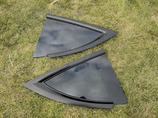 1621162-00-B - TESLA MODEL Y СТЕКЛО КУЗОВА ЗАДНЕЕ ЛЕВОЕ