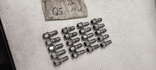 goujons vis do des roues stalowych Audi Q5