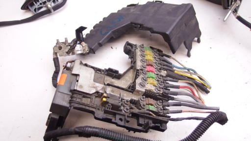 9800223680 - PEUGEOT 508 И АККУМУЛЯТОРНЫЙ МОДУЛЬ С ЗАСЛОНКОЙ