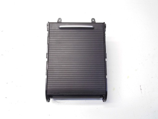 3C0858329H - Ящик для хранения рольставни туннель подстаканник PASSAT B7