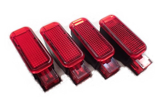 /P1/56 - AUDI A5 8T Lift лампа двері в зборі 6Y0947411