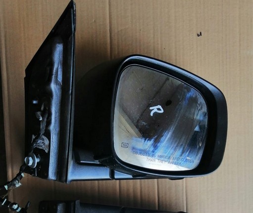 CHRYSLER TOWN COUNTRY ДЗЕРКАЛО ХРОМОВЕ ЗАКРИТО