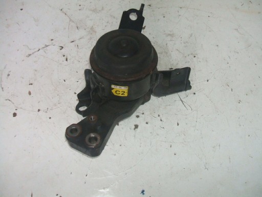 33118-42010 - TOYOTA YARIS III 1.5 h Лапа подушка двигуна