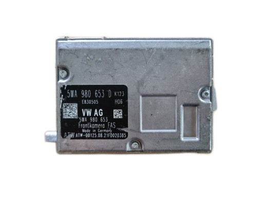 Камера ассистента смены полосы движения vag 5wa980653d добавлю