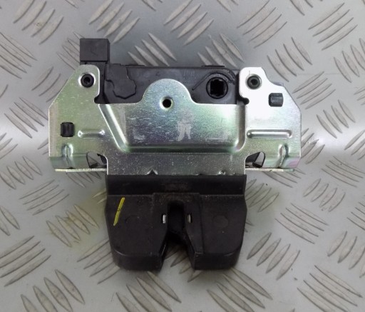 ЗАМОК ЗАЩЕЛКА ЗАСОВ ЗАСЛОНКИ ЗАДНИЙ ZAFIRA II B