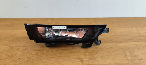 SKODA RAPID LIFT rechts Nebelscheinwerfer Original 17-20ROK