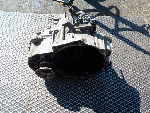 VOLKSWAGEN PASSAT B6 2.0 TDI Getriebe CVT
