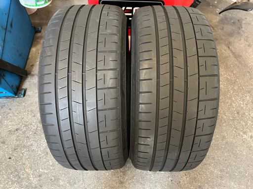 2 tyres summer 235/35R19 Pirelli P ZERO RO2 6mm