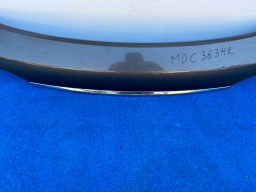 MASERATI LEVANTE SPOILER DU CAPOT ARRIÈRE COUVERTURE 670042733 MDC363HR