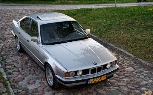 BMW Seria 5 E34 Sedan 525 i 24V 192KM 1991