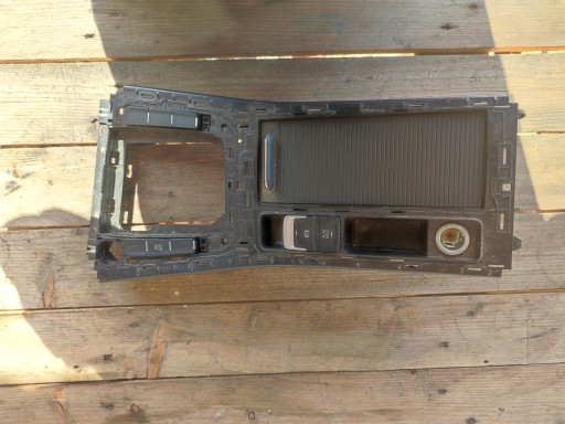 VOLKSWAGEN VW GOLF 7 passenger compartment bracket for KUBKI CUP HOLDER 5G0862531