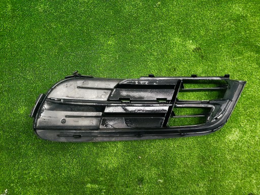 BMW 5 F10 F11 LCI grid of a bumper right 7331734