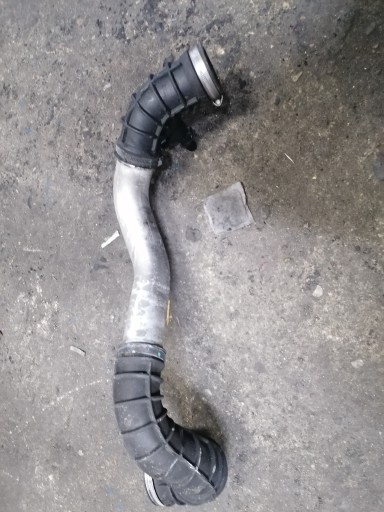 VOLVO S60 V70 2.4 D5 ТРУБА ЗАБОРУ ПОВІТРЯ 30636854