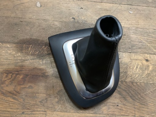 969352021R - RENAULT CAPTUR LIFT СИЛЬФОН РАМКА АВТОМАТ EDC