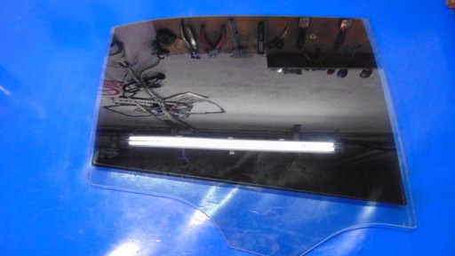 window door right rear part sedan MERCEDES C KLASA W204