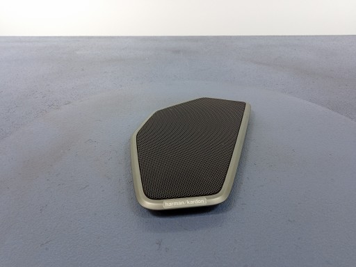 BMW 3 G20 M3 G80 решітка динаміка полиці 7482402